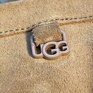 UGG Moccasins / Loafers / Flats